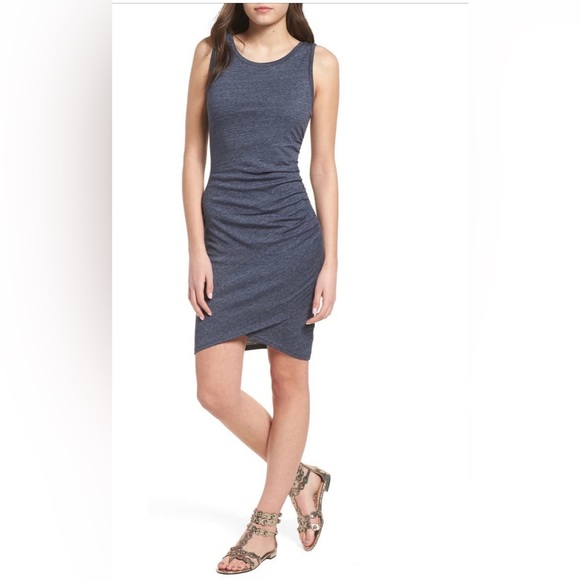 Sleeveless Leith Ruched Bodycon Dress Size Small - Picture 3 of 8